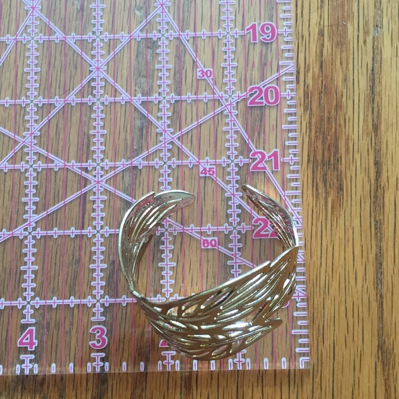 Bracelet - Picture 2 of 2